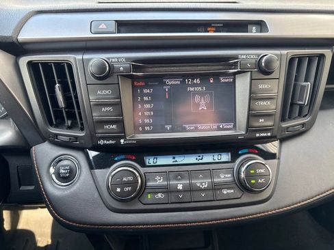 Used 2016 Toyota RAV4 SE image 23