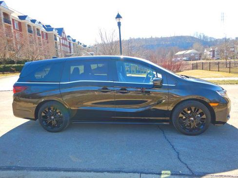 Used 2025 Honda Odyssey Sport-L image 7