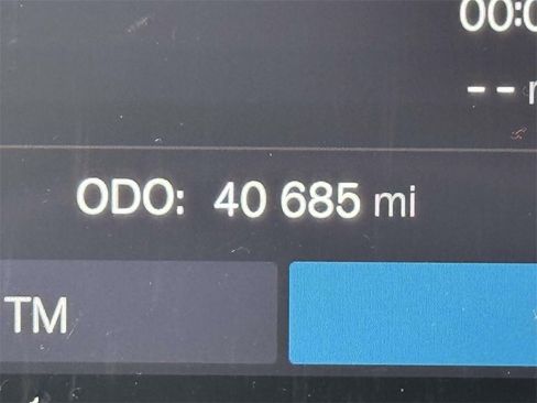 Certified 2023 Volvo XC90 B6 Core w/ Protection Package Premier image 24