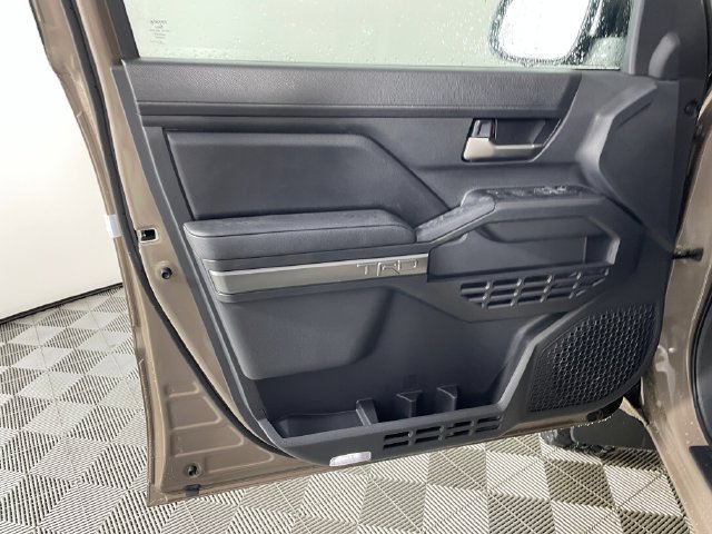 New 2026 Toyota Tacoma TRD Off-Road w/ TRD Off Road Premium Package AWD/4WD image 5