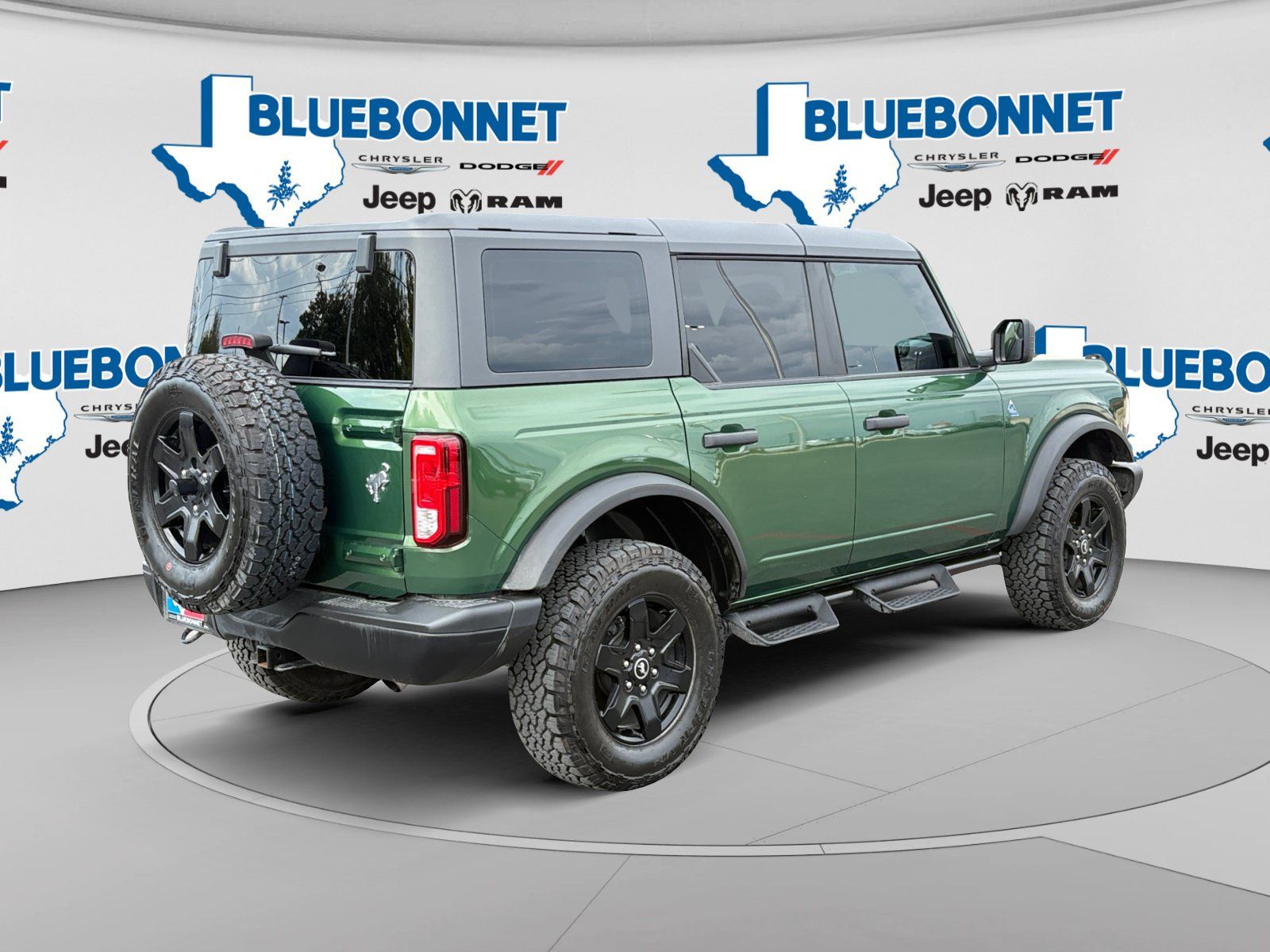 Used 2024 Ford Bronco Black Diamond AWD/4WD image 5
