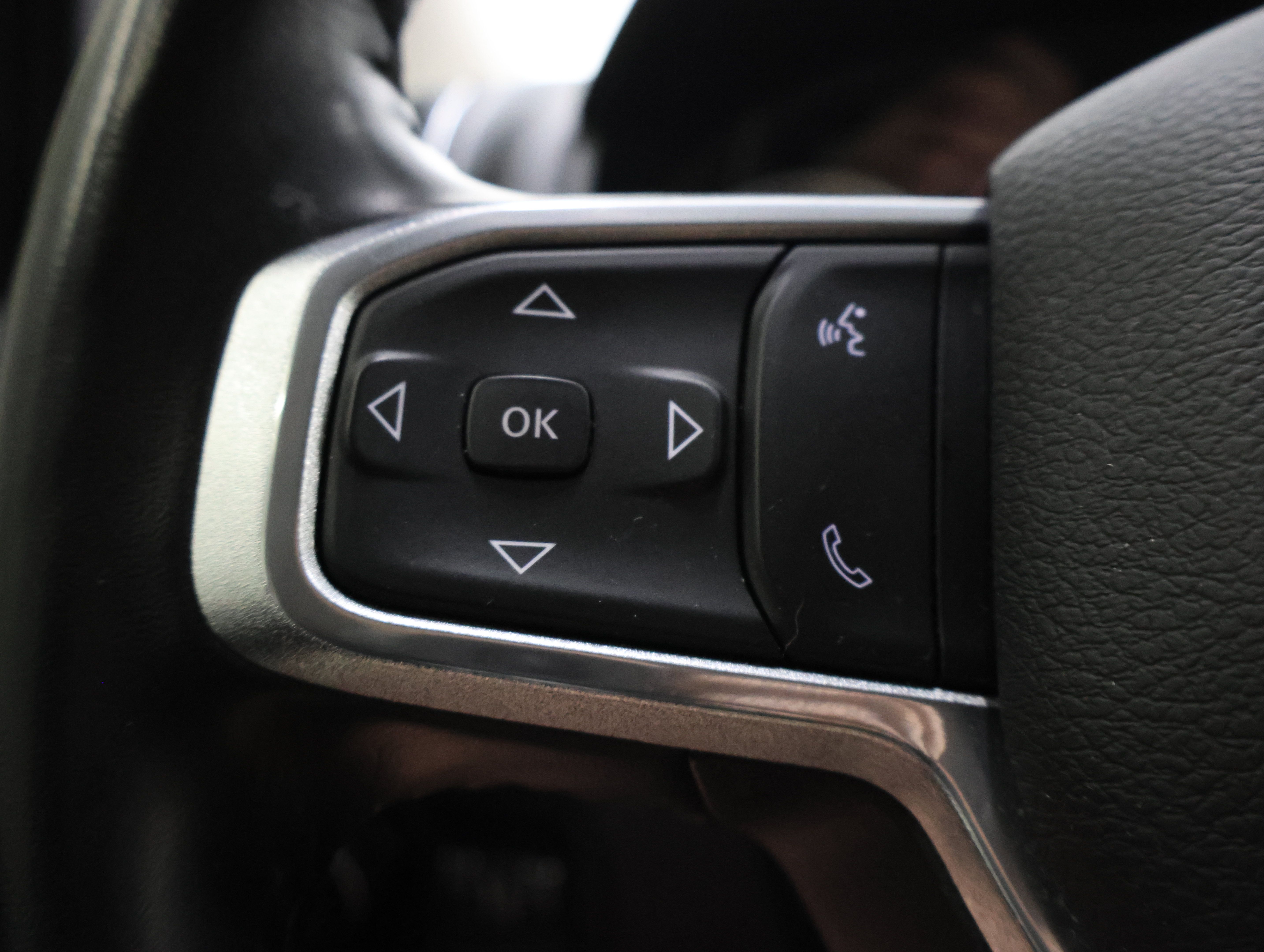 Used 2024 RAM 2500 Laramie AWD/4WD image 15