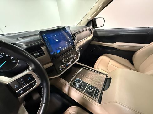 Used 2024 Ford Expedition Max Limited image 85