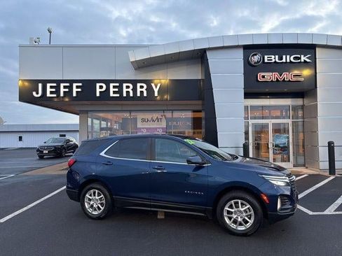 Used 2022 Chevrolet Equinox LT image 1