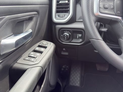 New 2026 RAM 1500 Express AWD/4WD image 13