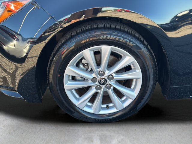 Used 2026 Toyota Corolla LE w/ LE Premium Package FWD image 27