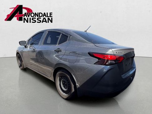 Certified 2021 Nissan Versa S FWD image 2