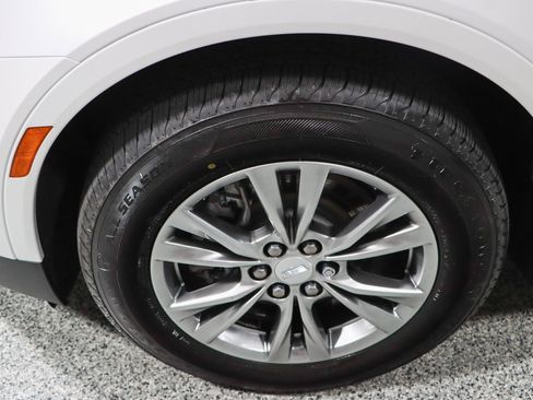 Used 2022 Cadillac XT5 Premium Luxury AWD/4WD image 11