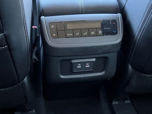 New 2026 Nissan Pathfinder SL AWD/4WD image 32