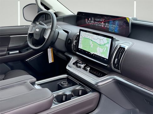 New 2026 Ford Expedition Max Platinum w/ Platinum Ultimate Package image 6