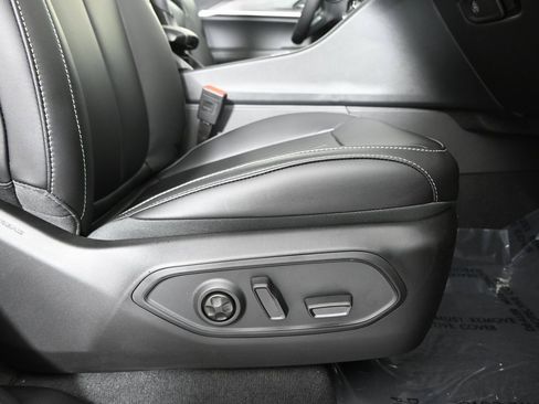 New 2025 Jeep Grand Cherokee Limited w/ Trailer Tow Package image 14