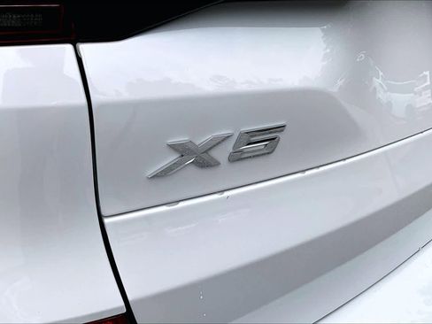 Used 2023 BMW X5 sDrive40i w/ M Sport Package RWD image 33