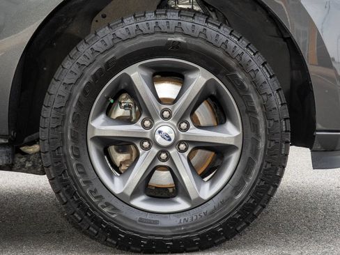 Used 2021 Ford Expedition XLT w/ FX4 Off-Road Package AWD/4WD image 30