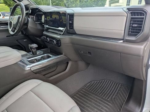 Used 2024 Chevrolet Silverado 1500 LTZ w/ Technology Package AWD/4WD image 27