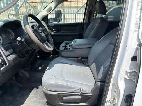 Used 2018 RAM 5500 Tradesman w/ Chrome Appearance Group AWD/4WD image 7
