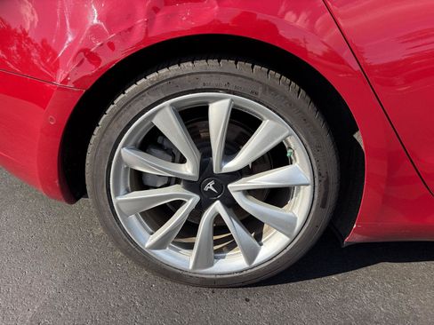 Used 2018 Tesla Model 3 Long Range AWD/4WD image 14