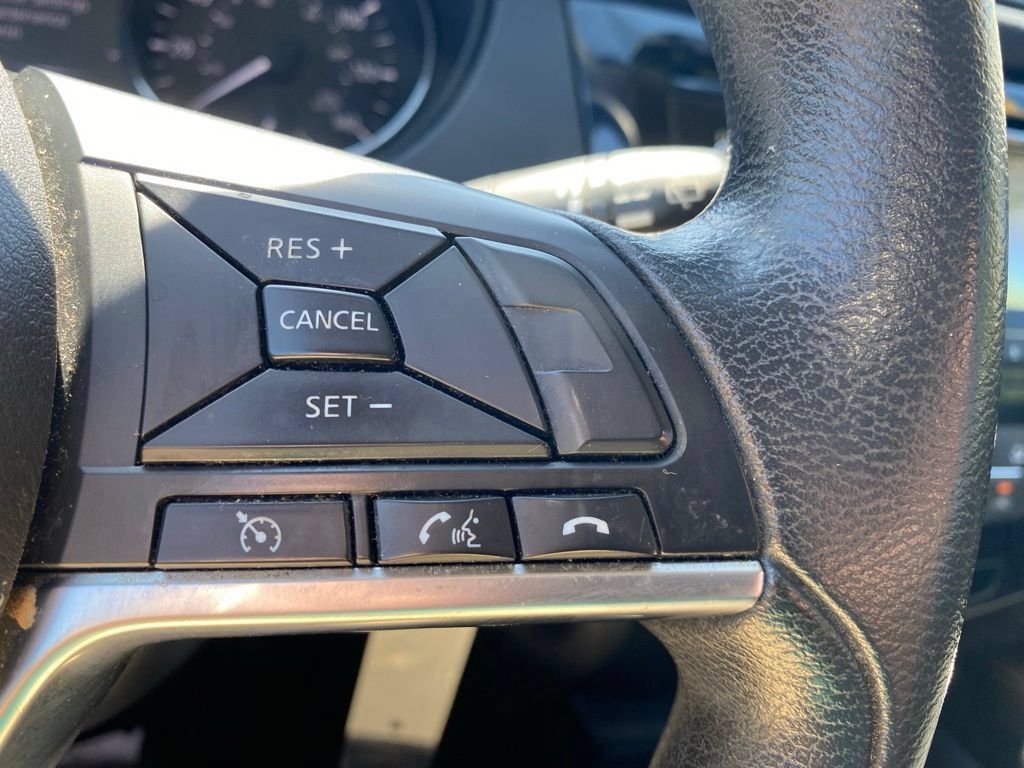 Used 2017 Nissan Rogue Sport S w/ S Appearance Package AWD/4WD image 26