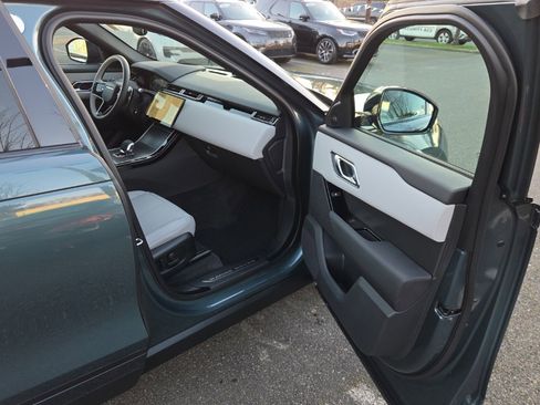 New 2026 Land Rover Range Rover Velar S image 19