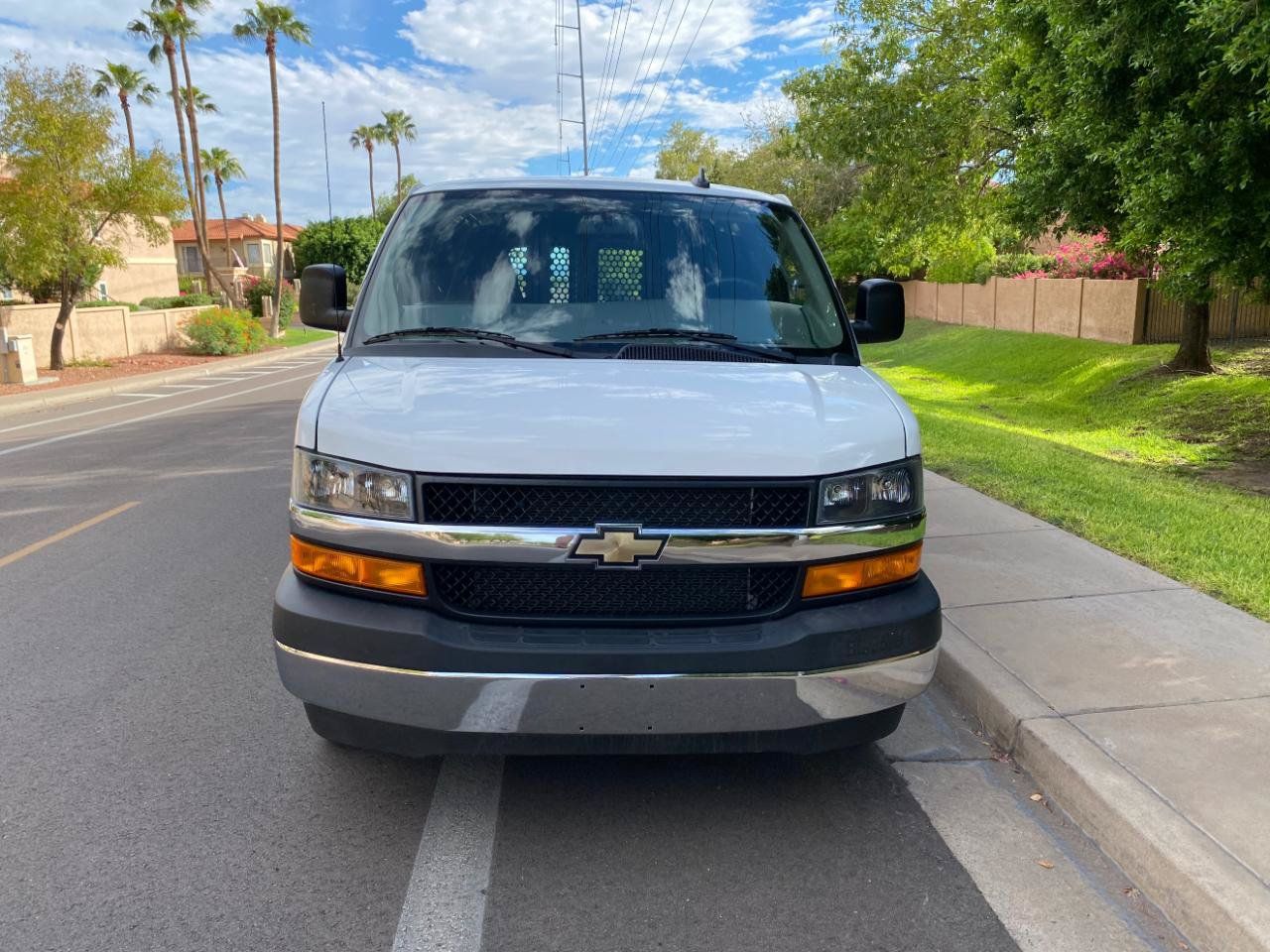 Used 2024 Chevrolet Express 2500 w/ Driver Convenience Package RWD image 7