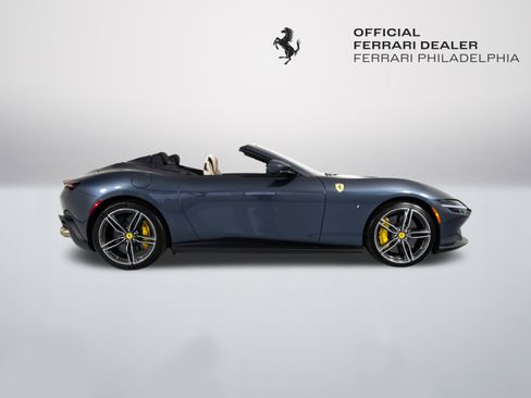 Certified 2025 Ferrari Roma Spider image 9