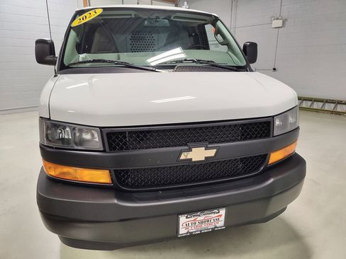 Used 2023 Chevrolet Express 2500 Extended w/ Driver Convenience Package RWD image 2