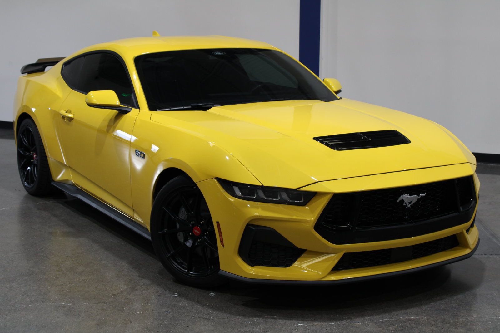 Used 2024 Ford Mustang GT RWD image 2