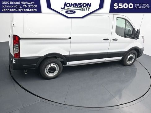 New 2026 Ford Transit 150 Low Roof RWD image 31