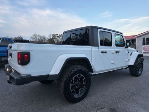 Used 2023 Jeep Gladiator Sport AWD/4WD image 4