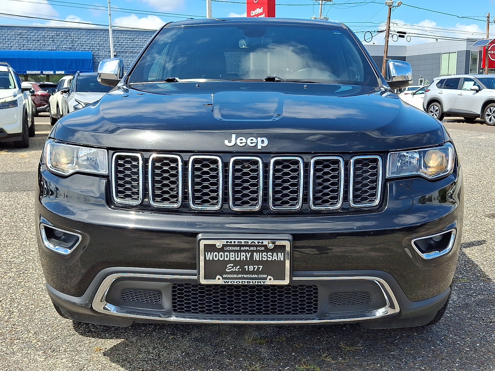 Used 2020 Jeep Grand Cherokee Limited AWD/4WD image 2