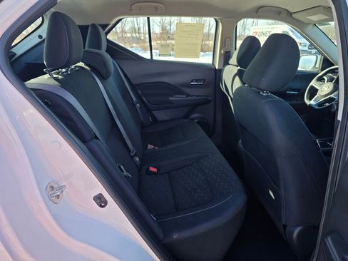 Used 2023 Nissan Kicks SV image 26
