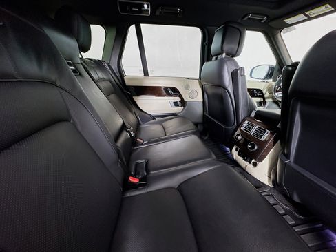 Used 2019 Land Rover Range Rover HSE image 26