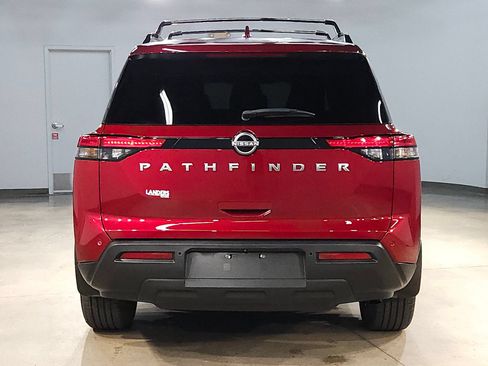 Used 2023 Nissan Pathfinder SV AWD/4WD image 6
