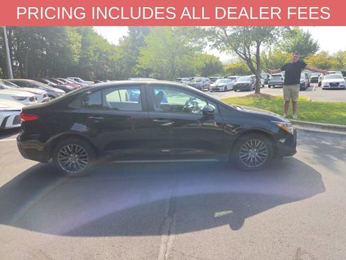 Used 2023 Toyota Corolla LE FWD image 15