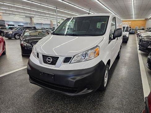 Used 2019 Nissan NV200 S w/ Back Door Glass Package FWD image 1