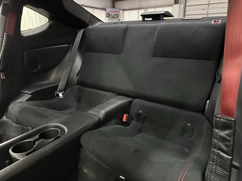 Used 2019 Toyota 86 image 12