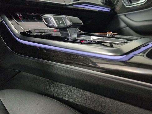 Used 2022 Audi Q7 3.0T Premium image 35