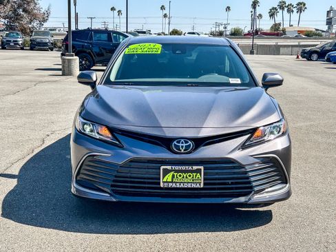 Used 2023 Toyota Camry LE FWD image 2
