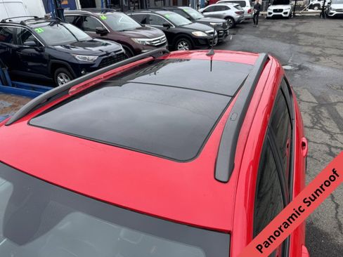 Used 2017 Jeep Cherokee Trailhawk image 8