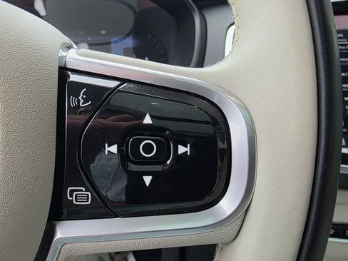 Used 2023 Volvo XC90 B5 Core AWD/4WD image 22