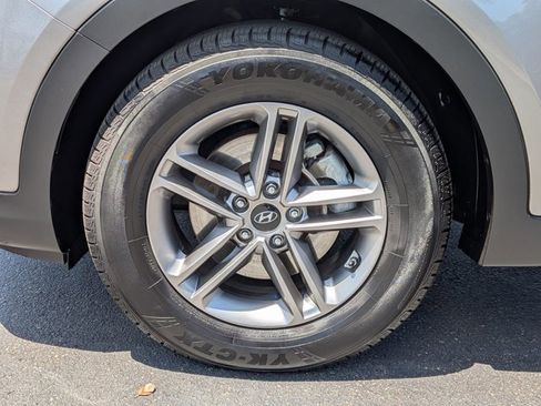 Used 2017 Hyundai Santa Fe Sport FWD image 23