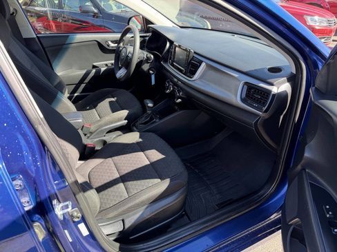 Used 2020 Kia Rio S image 7