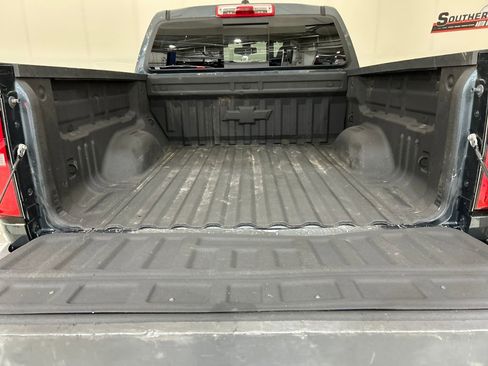 Used 2017 Chevrolet Colorado Z71 image 5