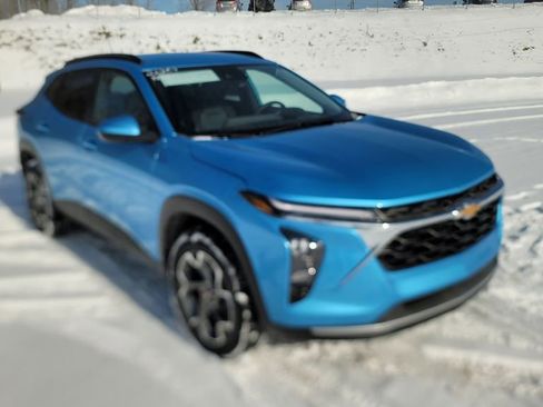 New 2026 Chevrolet Trax LT w/ Driver Confidence Package image 16