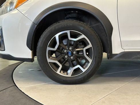 Used 2017 Subaru Crosstrek 2.0i Premium AWD/4WD image 24
