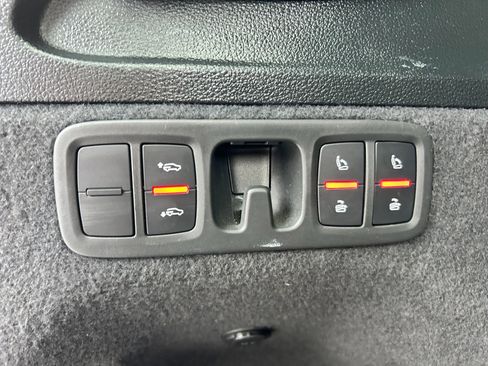 Used 2021 Audi SQ7 Premium Plus w/ Driver Assistance Package image 54