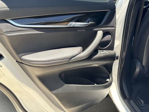 Used 2018 BMW X6 sDrive35i RWD image 13