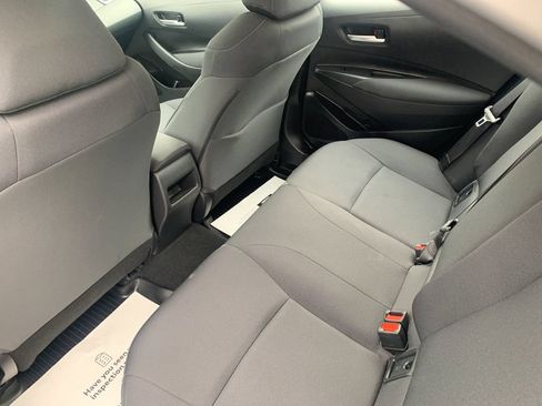 Used 2021 Toyota Corolla LE FWD image 14