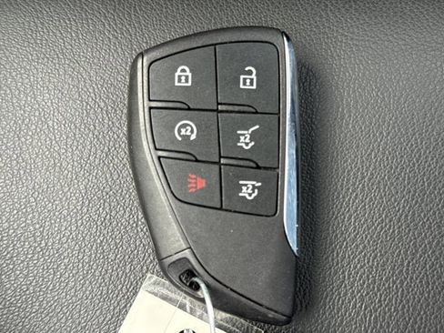 Used 2024 Chevrolet Tahoe Z71 w/ Luxury Package image 30