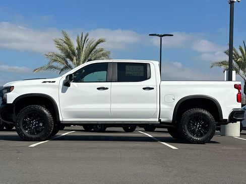 New 2026 Chevrolet Silverado 1500 ZR2 w/ LPO, Dark Essentials Package image 7