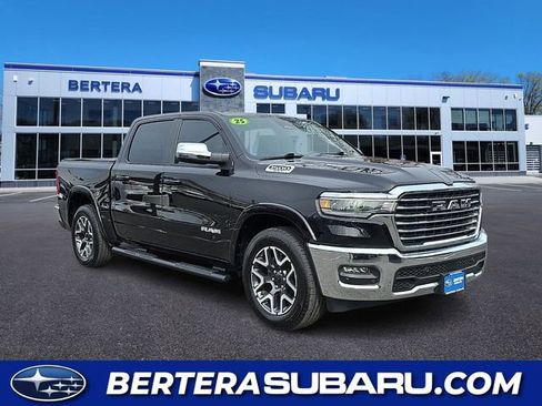 Used 2025 RAM 1500 Laramie AWD/4WD image 2